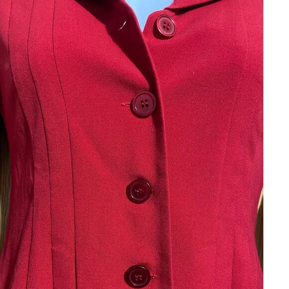 Danny & Nicole Red vintage pleated 4 button blazer - WOMEN'S 6P - Picture 3 of 6